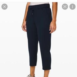 2/$40 Lululemon On the Fly Crop Pants